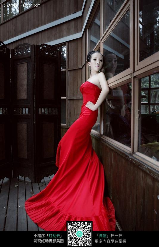 时尚长裙美女图片(编号:198081)_女性女人_人物图