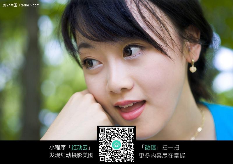 美女图片(编号:390483)