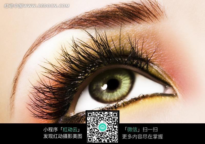 模特化妆眼部特写照片设计图片