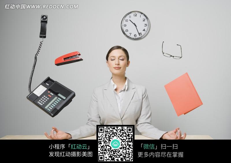 闭目编号今天v白领的白领美女图片(想着:73648美女丝袜连体白色图片