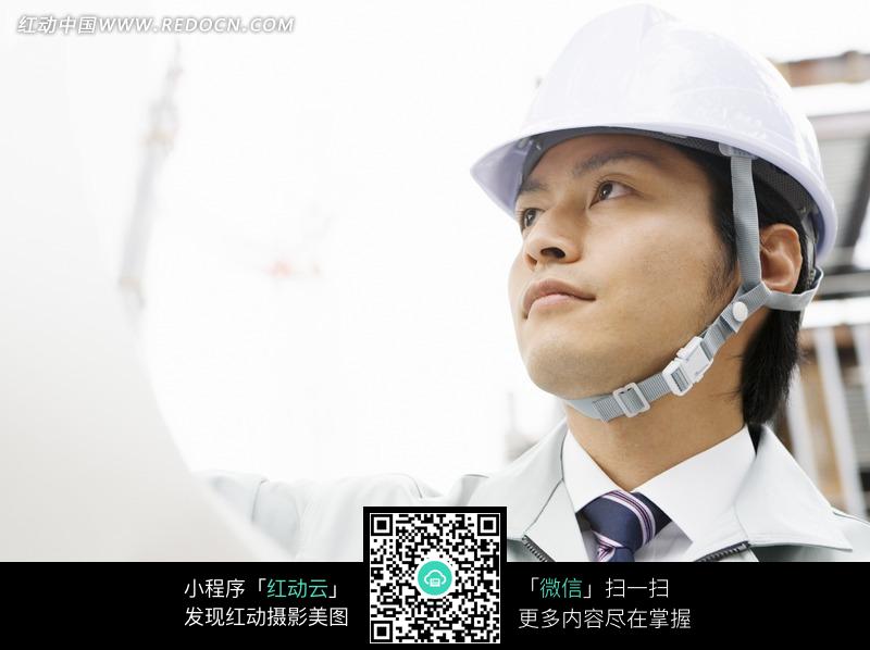 头带安全帽的工程设计师图片-人物图片素材|图