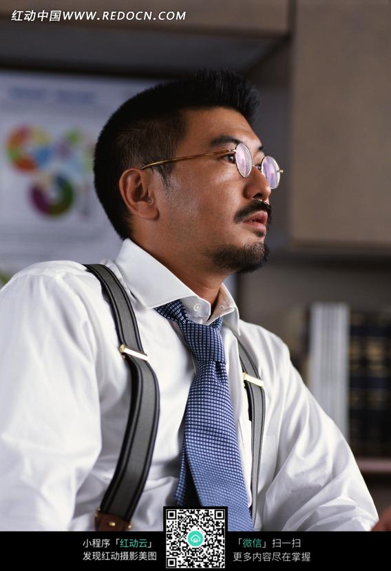 <em>戴眼镜的中年</em>职业<em>男士</em>图片(编号:1087319)_现