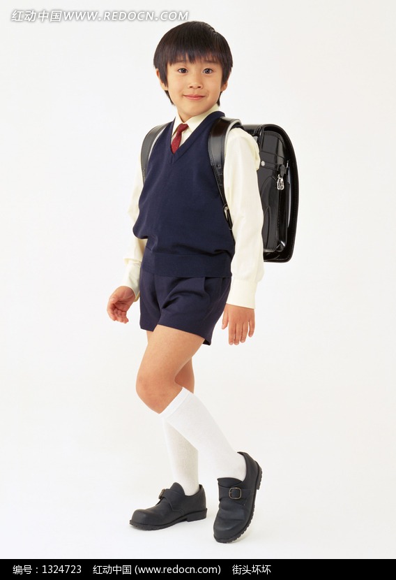 穿着校服的男生图片_穿着校服的男生qq头像_qq男生学院头像