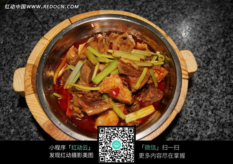 麻辣牛腩设计图片
